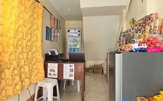 Oyo 1121 Junlyn Apartelle
