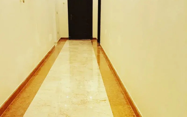 Alhamra Tower Hotel