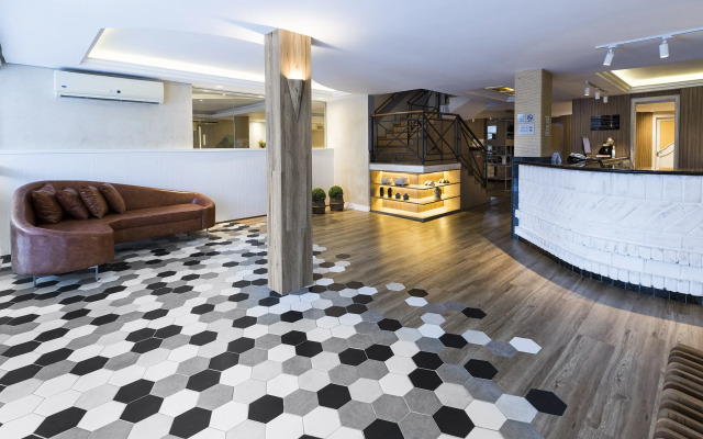 H Hotel