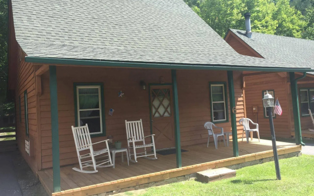 Creekwood Village Resort