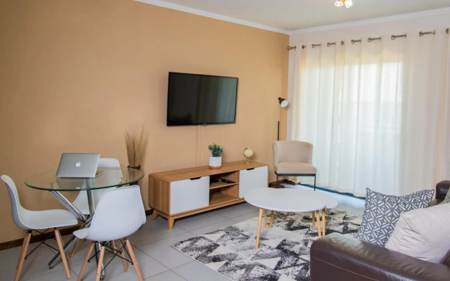 Luxury 2bed 2bath in a Secure golf estate.WIFI