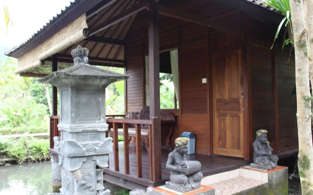 Pondok Tepi Sungai