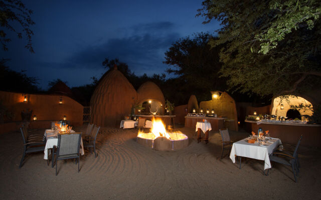 Lukimbi Safari Lodge