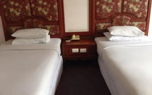 Diamond River Ping Petch-Ngam Hotel