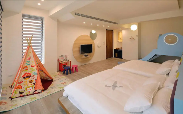 Wo Club Hall