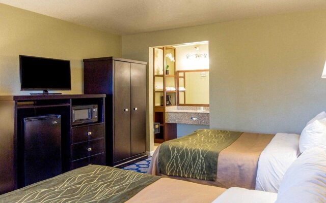 Comfort Inn & Suites Rancho Cordova - Sacramento