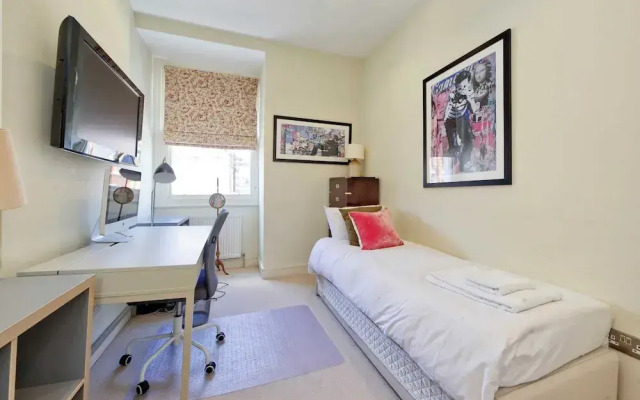 Spacious 3-bedroom Apartment in Earls Court