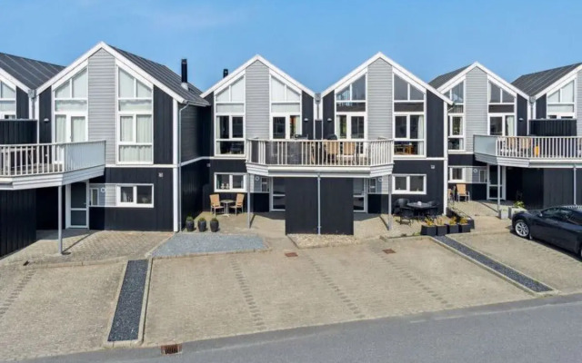"Thyra" - 700m from the sea in NW Jutland
