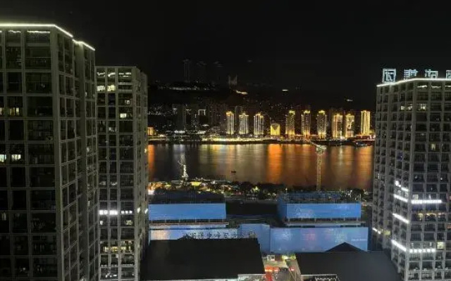 Over the Border Homestay(Chongqing Wanzhou Changjiangzhixing Branch)