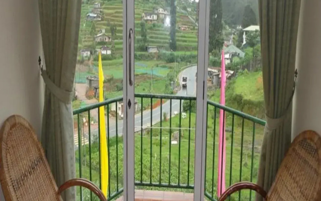 Vista Rooms Rose Garden