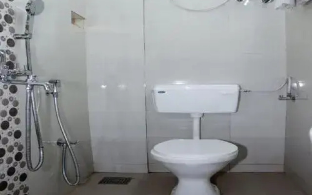 Hotel Victoria by OYO Rooms
