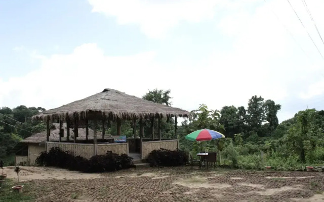 Fanush Resort