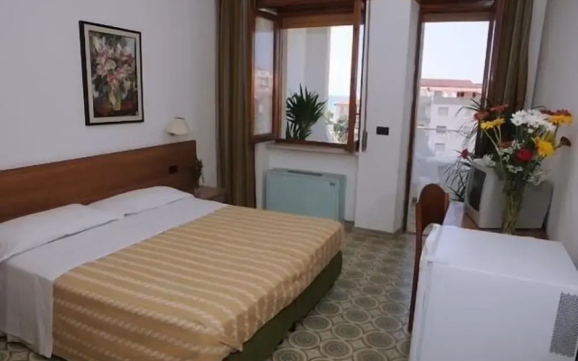 Hotel Harmony