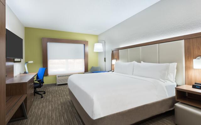 Holiday Inn Express & Suites Columbus Airport East, an IHG Hotel