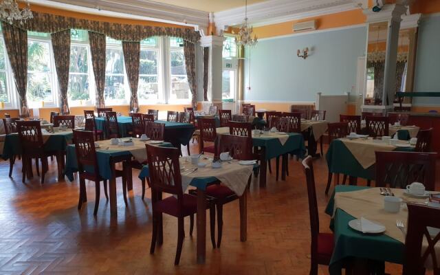 The Sherwood Palm Hotel, Torquay Beach