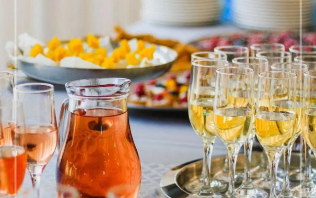 Отель Балкан