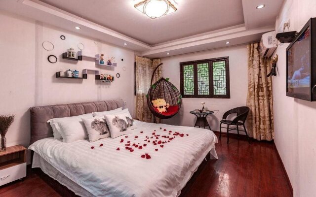 Xitang Moon Courtyard Guest House