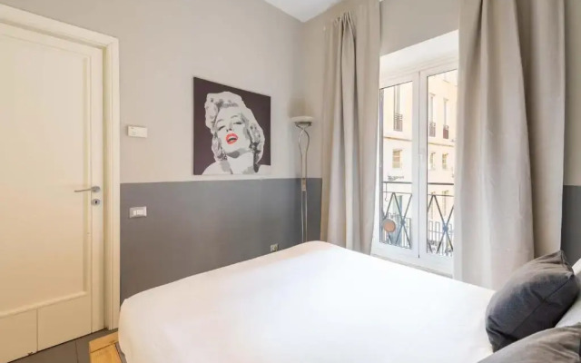 Luxury Apartment'S Center