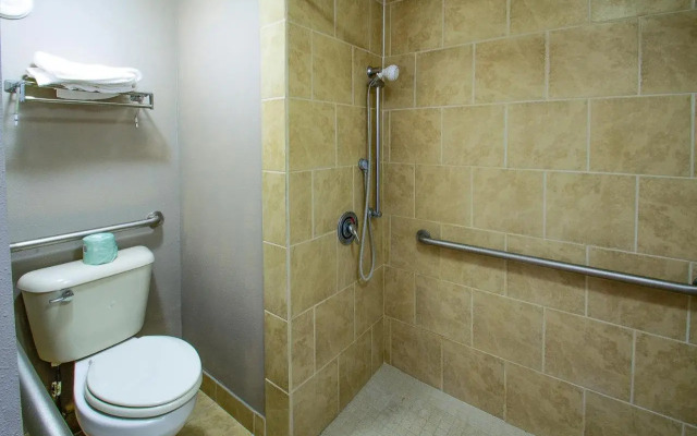 Super 8 Washington/greenville Area