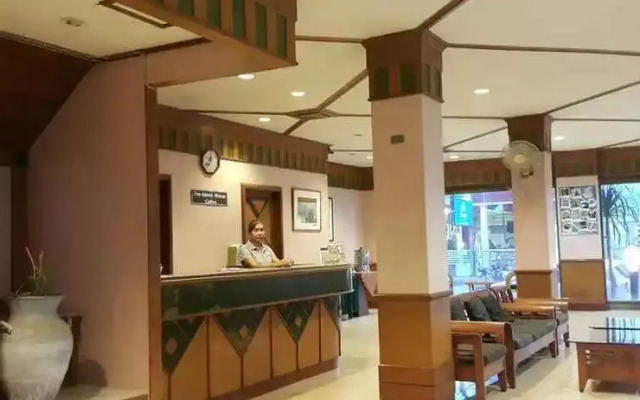 Sawasdipong Hotel