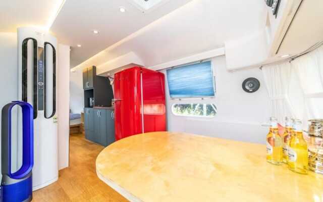 Pohang Glampingaen and Caravan Pension