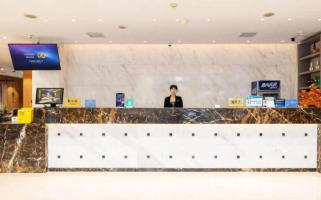 Super 8 Collection Hotel (Beijing Capital Airport New International Exhibition Center)