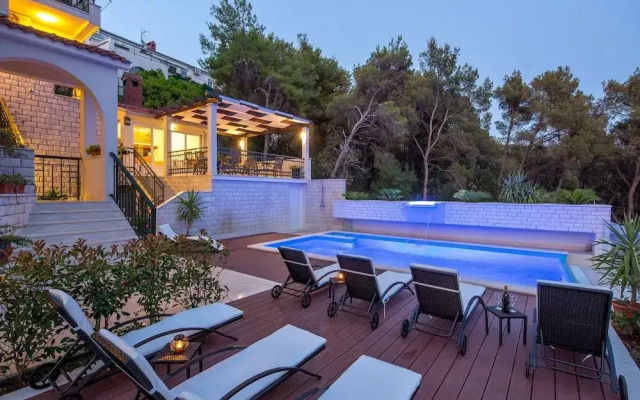 Villa Fani - Apartments and Rooms