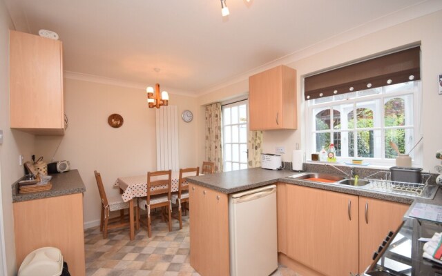 Birch End, Midhurst 91138