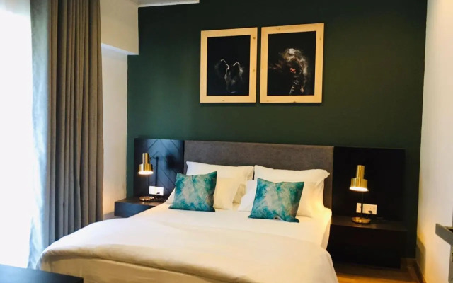The Green Luxury Apartment