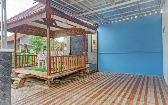 OYO 90602 Guest House Marisa Syariah