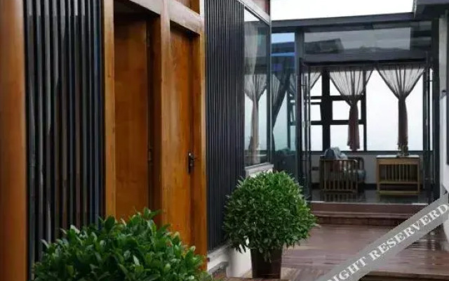 Pushe · Yaju Hotel