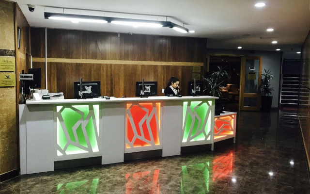 Kiwi Airport Backpackers