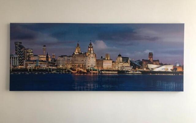 Stylish 7 Bed House, close to City Centre