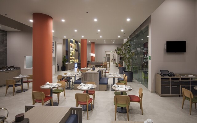 Holiday Inn & Suites Aguascalientes by IHG