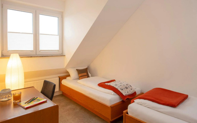 Hotel & Boarding House Schlosserwirt