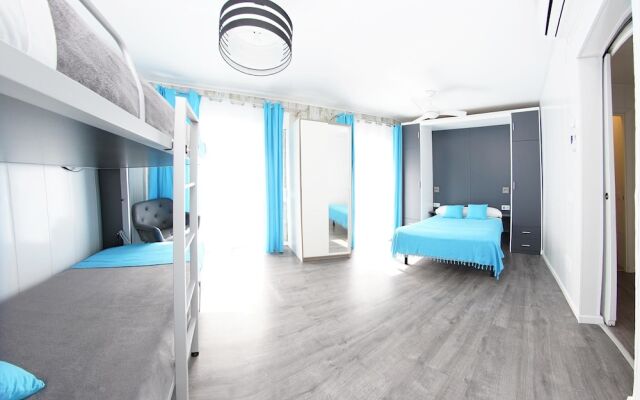 Apartamentos Playa 76