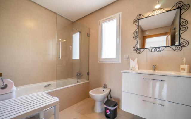 Quaint 2 Bedrooms 2 Bathrooms Town House - LA40LT