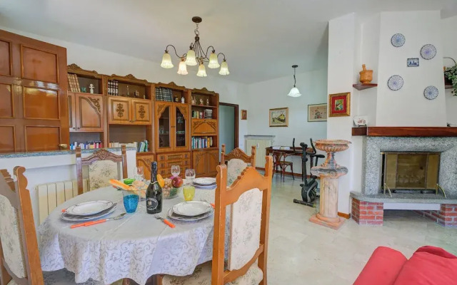 A Due Passi Dal Bosco