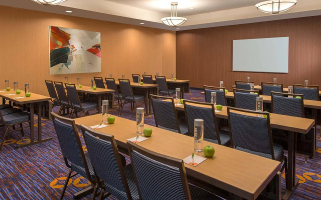 Courtyard by Marriott Cleveland Beachwood