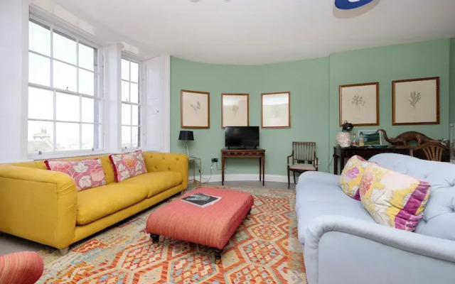Inviting Flat near City Centre