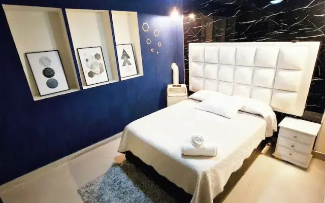 PROMO 18 BDRM Building, Pool+ 5Jacuzzis at Poblado