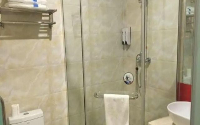 7 Days Inn Premium Zhangjiajie Train Station Plaza Branch