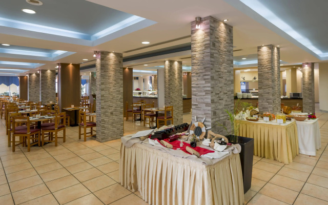 Dessole Dolphin Bay Resort – All Inclusive