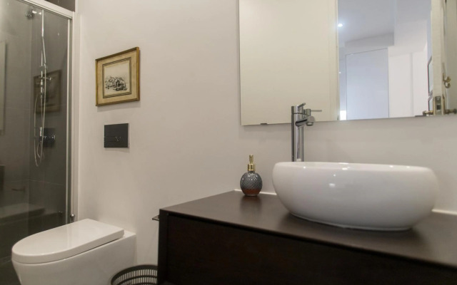 Almada Studios & Suites