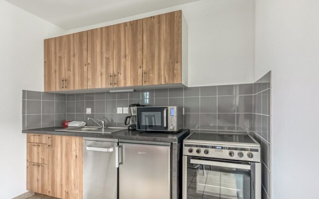Quaint Holiday Home in Tracy sur Mer near Seabeach