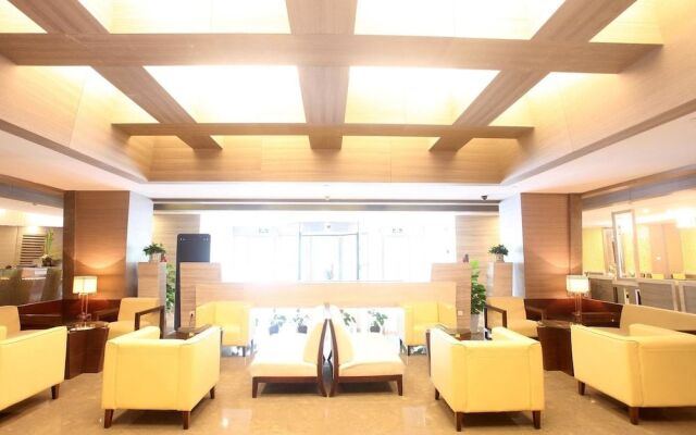 Phoenix Jinghua Hotel