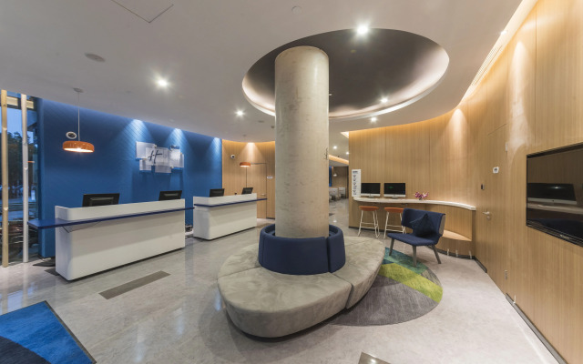 Holiday Inn Express Shanghai Xuhui Binjiang by IHG