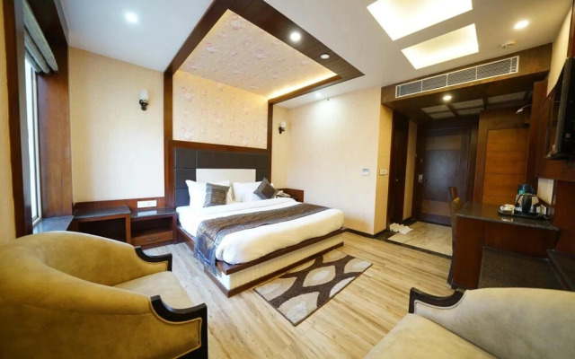 Square Inn