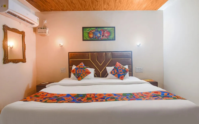 OYO 85326 Corinthia Boutique Rooms
