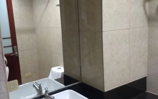 Vaccinated Staff - Capital O 824 Chinatown Lai Lai Hotel